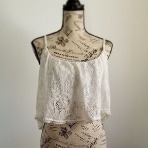 Knitted crop top with halter